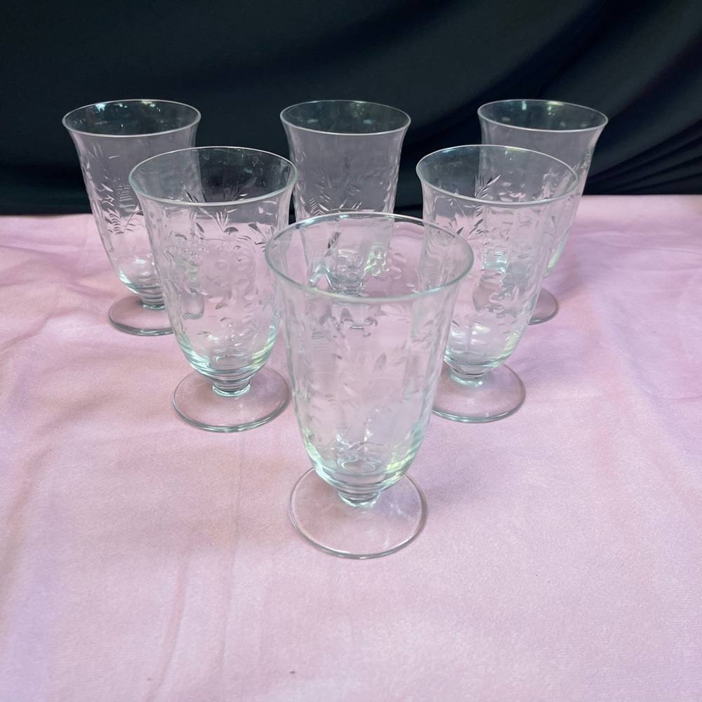 Elegant Clear Glass Goblets Set of 6.